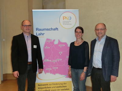 Links Dr. med Christof Wettach,
Mitte Claudia Ohnemus,
Rechts Ullrich Böttinger